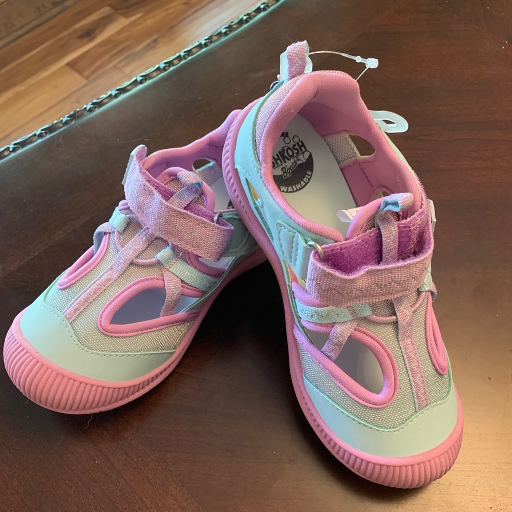 Girl’ Sandals